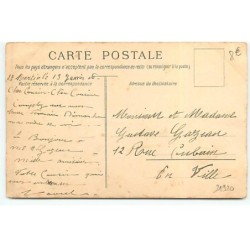 n°21920 - Homme photographiant une femme élégante sur un vélo - Photo