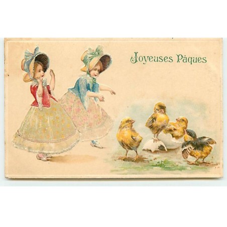 n°21935- Carte Gaufrée - Joyeuses Pâques - Fillettes regardant des poussins