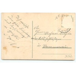 n°21942 - Carte Gaufrée - Frohe Ostern - Garçon regardant des oeufs colorés dans des caisses sur un bord de fenêtre