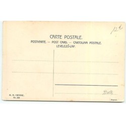 n°22008 - MM Vienne n°209 - Am Turf - Une femme et des hommes regardant une course de chevaux