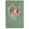 n°22065 - Carte Gaufrée - Bonne Année - Fillette tenant une lettre dans un coeur en myosotis