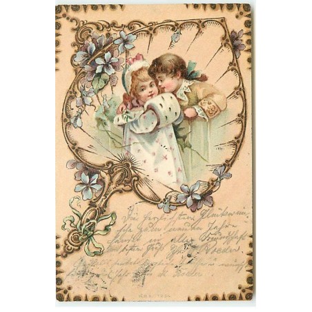 n°22086 - Carte Immitation bois - Jeune couple, la fillette portant un manchon