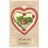 n°22099 - Carte avec chromo - Souhaits Sincères - Ange entouré de trèfles, de fleurs au milieu d'un coeur