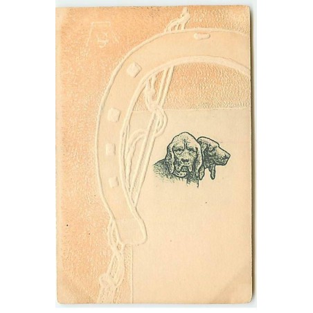 n°22167 - Carte Gaufrée - MM Vienne - Deux chiens sous un Fer à Cheval