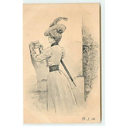 n°22172 - Jeune femme écrivant une carte postale en s'appuyant contre un mur - deltiology