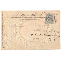 n°22454 - Carte Gaufrée Tissu soie - Souhaits Sincères - Jeune femme regardant un bord de mer, dans un médaillon