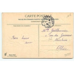 n°22599 - Carte Gaufrée - Clapsaddle - Oiseaux sur du houx regardant un enfant tenant une cage