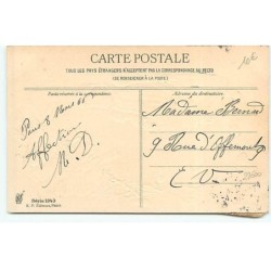 n°22600 - Carte Gaufrée - Clapsaddle - Fillette regardant des rouges-gorges