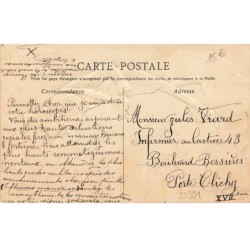 n°23391 - Carte Gaufrée - 1er Avril - Poisson Humanisé portant un haut de forme et une canne - Surréalisme