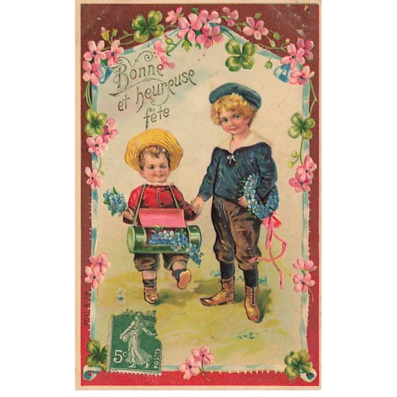 n°23640 - Carte Gaufrée - Bonne et Heureuse Fête - Garçons, un portant une couronne en myosotis