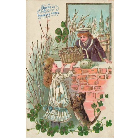 n°23695 - Carte Gaufrée - Bonne et Heureuse Année - Jeunes filles admirant des chats