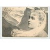 n°2371 - Portrait de femme dans un décor montagnard