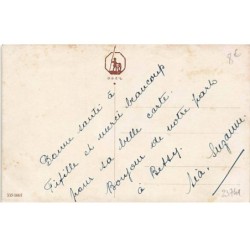 n°23741 - Chats habillés, arrivant chez un Docteur