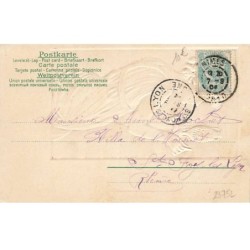 n°23752 - Carte Gaufrée - Art Nouveau - Femme portant un plateau avec une petite amphore