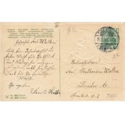 n°23825 - Carte Gaufrée - Prosit Neujahr - Ange règlant l'heure sous le regard d'une lune humanisée