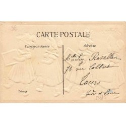 n°23875 - Carte Gaufrée - Nouvel An - Bonne Année 1910 - Fillettes défilant