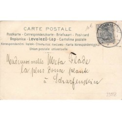 n°23938 - Fantaisie - Jeune femme souriant, avec une rose à son décolleté