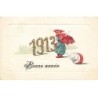 n°24227 - Carte Gaufrée - Bonne Année 1913 - Enfant sous un parapluie, tenant un champignon