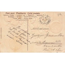 n°24478 - Carte Gaufrée - Bonne Année - Garçon soulevant des poids (sacs de pièces)