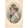 n°24531 - Fantaisie - MM Vienne n°718 - Jeune femme câlinant un chien