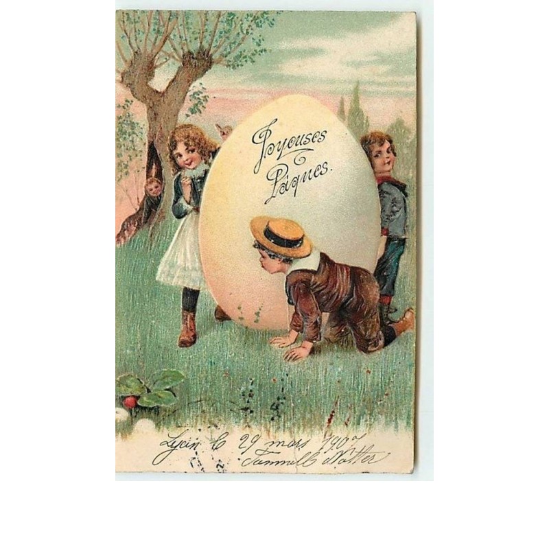 n°11789 - Carte Fantaisie Gaufrée - Joyeuses Pâques - Enfants jouant autour d'un oeuf