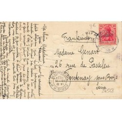 n°24568 - Carte Gaufrée - Fröhliche Ostern - Enfants ramassant des oeufs au milieu de poules