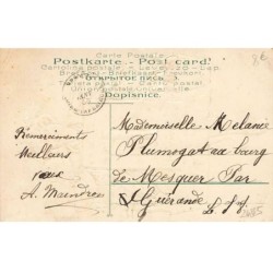 n°24885 - Carte Gaufrée - Heureuse Année - Jeune femme portant des bouteilles de champagne