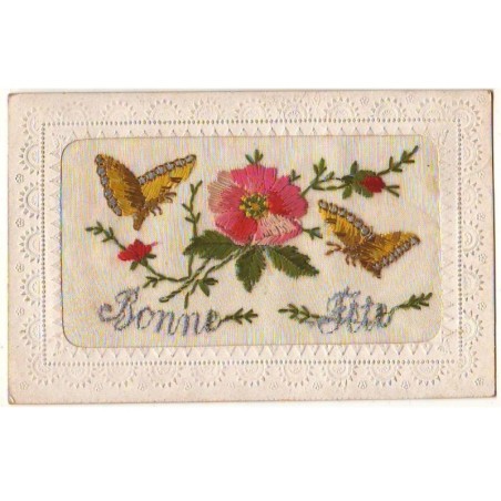 n°24952 - Carte Brodée - Bonne Fête - Papillons autour d'une rose