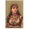 n°24966 - Fantaisie - Jeune femme type gitane, portant un collier fait avec des pièces