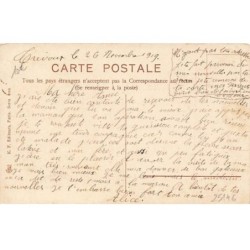 n°25146 - Fantaisie - Clapsaddle - Fillette dans un médaillon, et marguerites