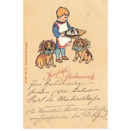 n°25150 - Fantaisie - Style Caspari - Garçon portant un gâteau, entouré de deux chiens