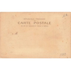 n°25189 - Fantaisie - Noisettes avec des têtes d'enfants - surréalisme