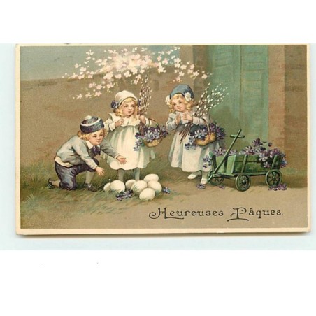 n°11933 - Carte Gaufrée - Heureuses Pâques - Enfants ramassant des oeufs