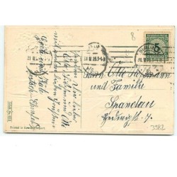 n°3982 - Carte Gaufrée - Enfant mettant des cachets de cire sur une enveloppe