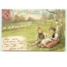 n°12141 - Carte Gaufrée - Joyeuses Pâques - Enfants câlinant un mouton