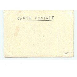 n°7269 - Bécassine avec une pile de draps