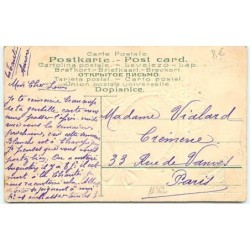 n°12362 - Carte Gaufrée - Joyeuses Pâques - Fillette poussant une brouette avec un oeuf dessus