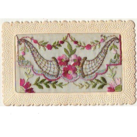 n°7655 - Carte Brodée avec rabat - Deux Cornes d'Abondance Dorées avec des Fleurs
