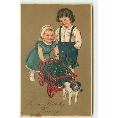 n°12423 - Carte Gaufrée - Enfants et voiture à chien, rempli de trèfles à 4 feuilles