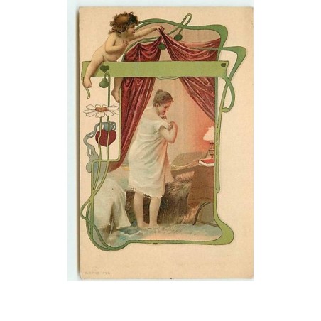 n°8369 - Carte Fantaisie  - Femme se deshabillant - Art Nouveau