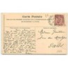 n°12486 - Jeune femme apportant des cadeaux