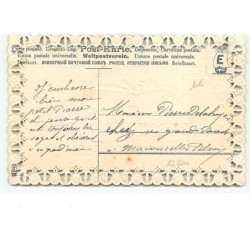 n°12600 - Carte Gaufrée et dentelée - Anniversaire - Garçon apportant des fleurs
