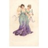 n°25256 - Fantaisie - Deux jeunes femmes avec des robes vertes et violettes, l'une tenant un éventail