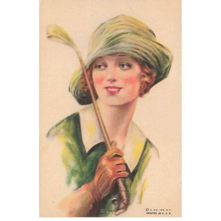 n°25596 - Golf - Riding - Femme avec un club de Golf