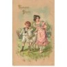 n°25764 - Carte Gaufrée - Joyeuses Pâques - Une jeune fille et un garçon marchant avec un mouton