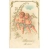 n°25793 - Carte Gaufrée - Souvenir de Mai - Bébés jouant avec des brins de muguet
