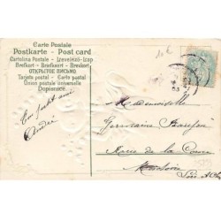 n°25793 - Carte Gaufrée - Souvenir de Mai - Bébés jouant avec des brins de muguet