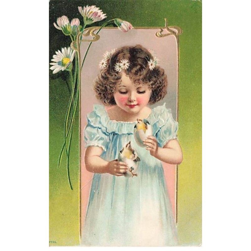 n°26021 - Carte Gaufrée - Pâques - Fillette tenant des poussins dans des oeufs