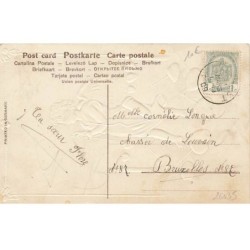 n°26035 - Carte Gaufrée - Ange - Cupidon s'entraînant en tirant des flèches sur des coeurs