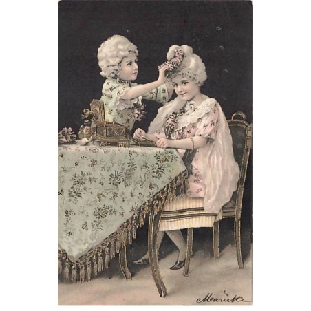 n°26149 - Fantaisie - Deux jeunes filles, l'une coiffant l'autre